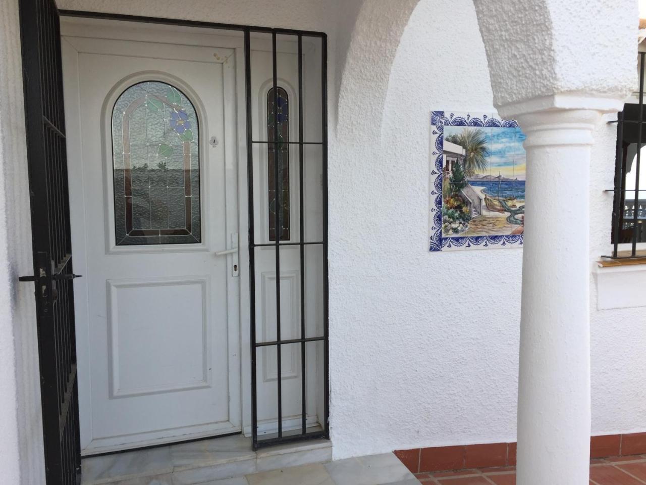 Llamedos Villa *