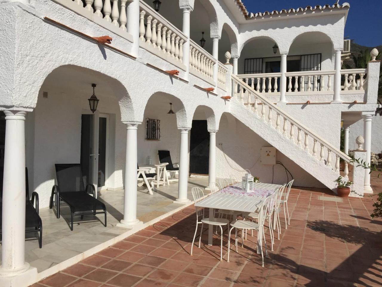 Villa Llamedos Benalmádena